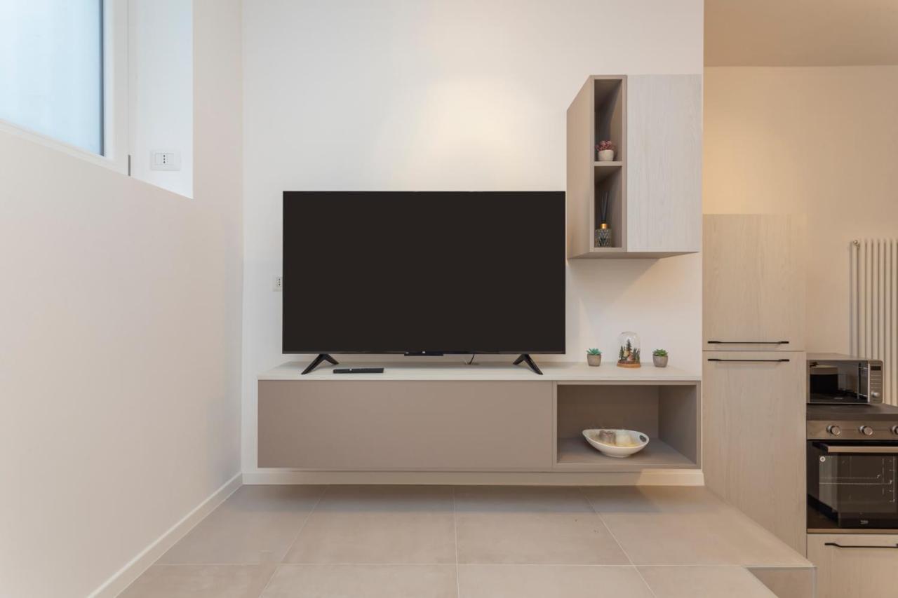 I Host Apartment - Val Strona 6 Μιλάνο Εξωτερικό φωτογραφία